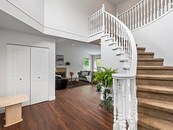 4th image of 8085 148a St