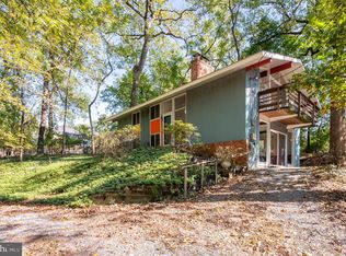 10805 Clermont Ave, Garrett Park, MD 20896