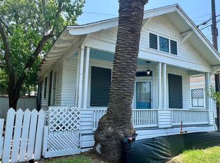 2010 37th St, Galveston, TX 77550