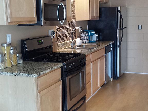 3rd image of 3512 Bryant Ave S APT 201