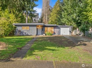 3012 SW 102nd St, Seattle, WA 98146