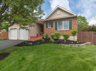 1010 Jodie Ct, Pennsburg, PA 18073