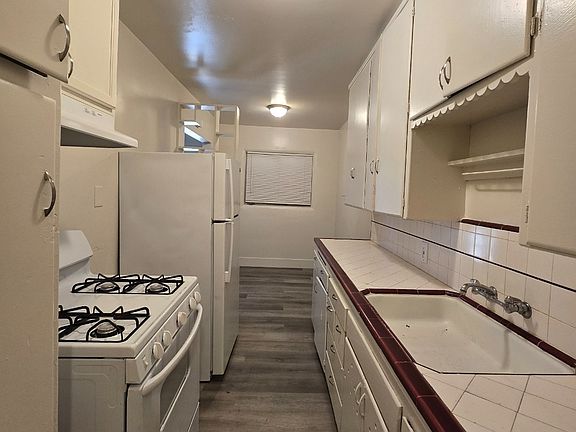 5th image of 3409 E McKinley Ave #3403
