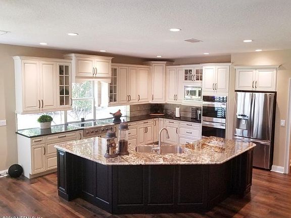5th image of 12783 Bay Plantation Dr