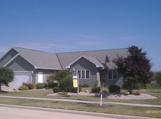 2308 Southerland Cir, Kaukauna, WI 54130