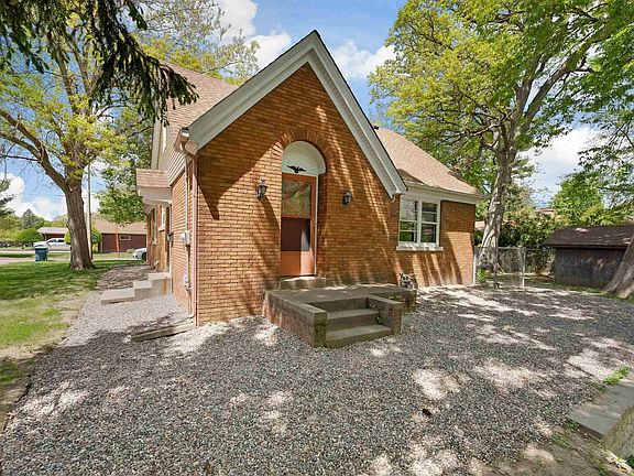 4th image of this home