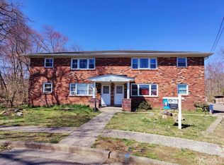 105 Colletti Ct, Jamesburg, NJ 08831
