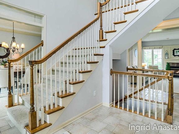 4th image of 1948 Deerfield Ct SE
