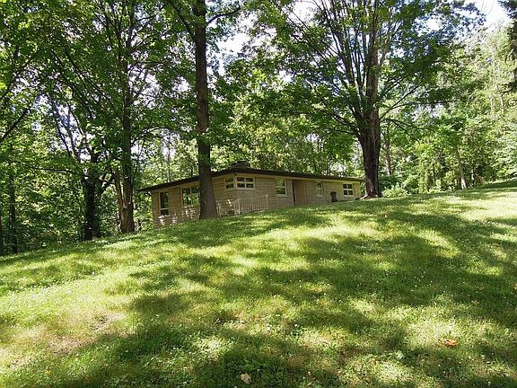 2nd image of 7352 Lakeside Dr
