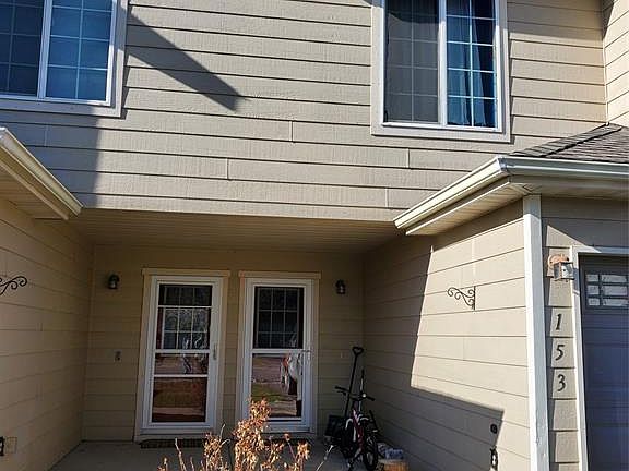 2nd image of 153 E Magnolia Dr