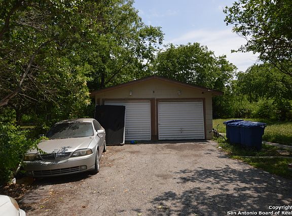 5th image of 234 Senisa Dr