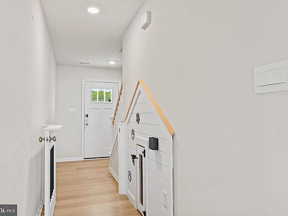 4th image of 22169 Shorebird Way
