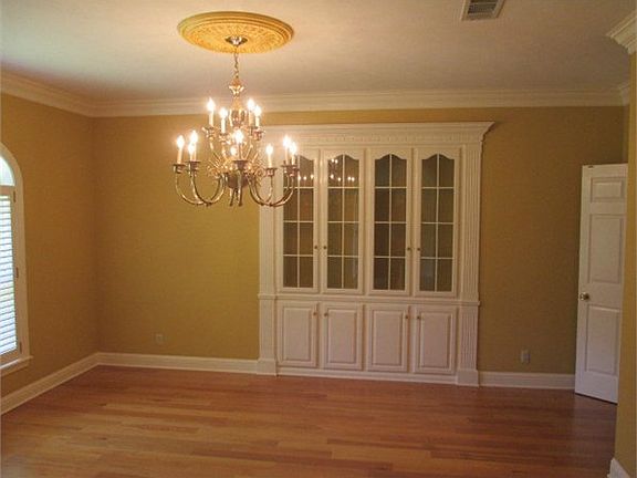 5th image of 1124 Albena Hill Dr