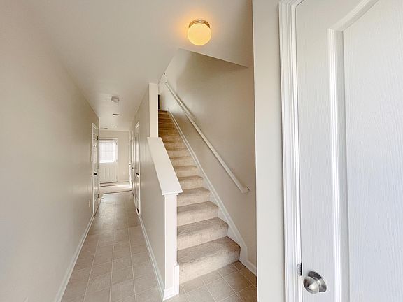 3rd image of 38222 Enfield Dr