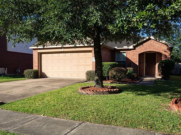 3rd image of 3304 Trail Hollow Dr