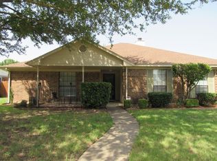 3805 Remington Dr, Rowlett, TX 75088