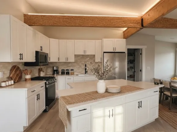 (undisclosed Address), Riverside, CA 92509