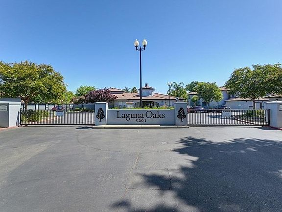 2nd image of 5201 Laguna Oaks Dr Unit 179