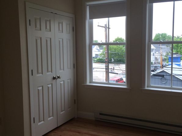 66 W Hollis St #7