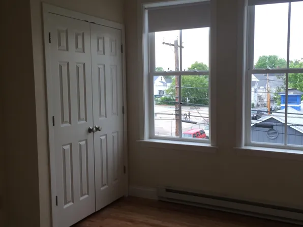 66 W Hollis St, Nashua, NH