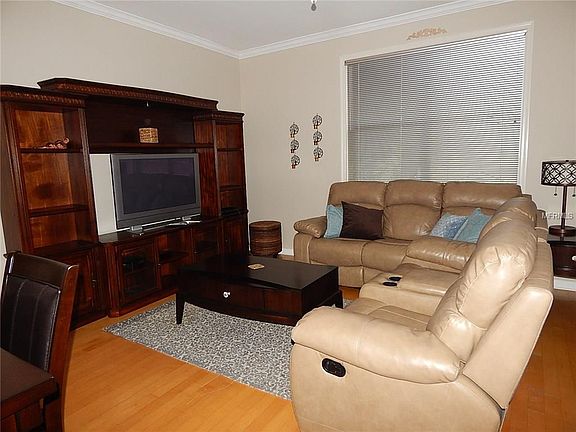 4th image of 310 S Arrawana Ave Unit A