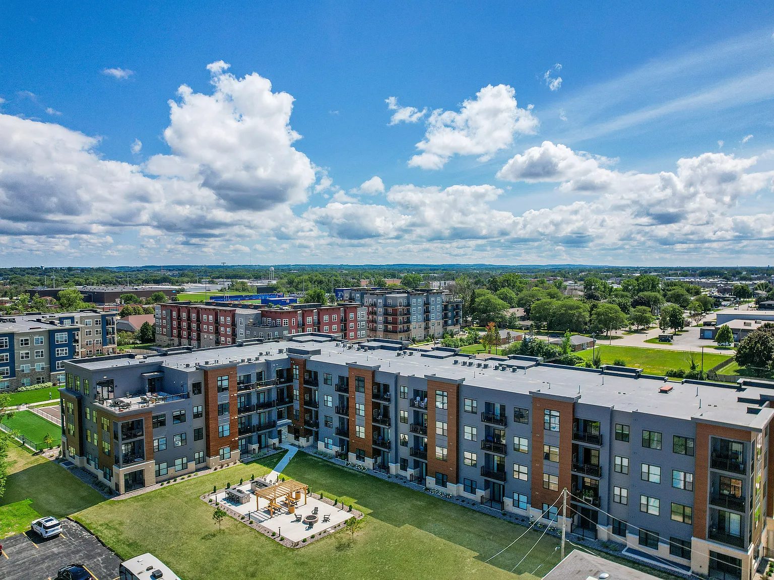 The ELEMENT Apartments — Photo 4