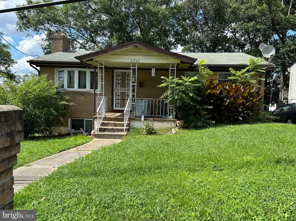 6204 Lee Pl, Landover, MD 20743