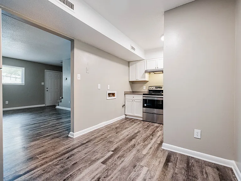 633 Chappell Dr — Photo 9
