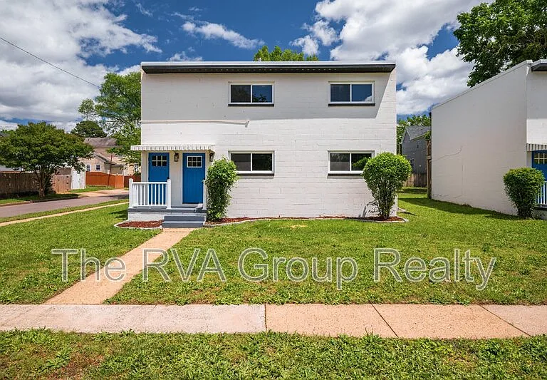 1915 Miller Ave #2 — Photo 1