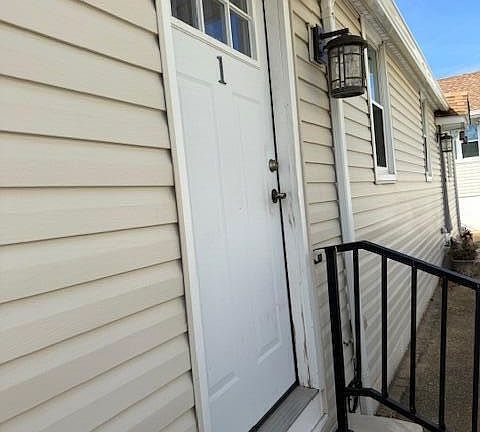 4th image of 240 Sherman Avenue