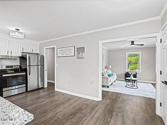 3rd image of 204 E Branch Street