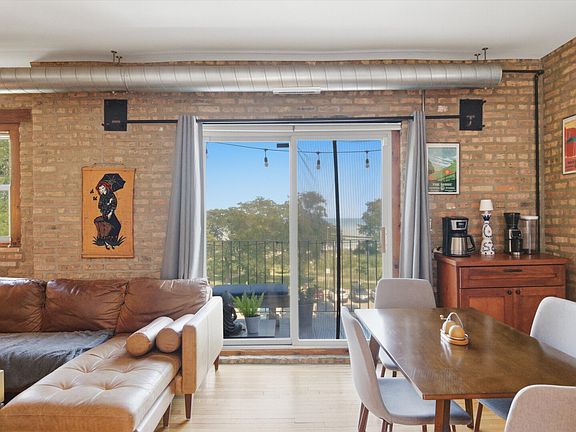5th image of 1221 W Greenleaf Ave APT 3S