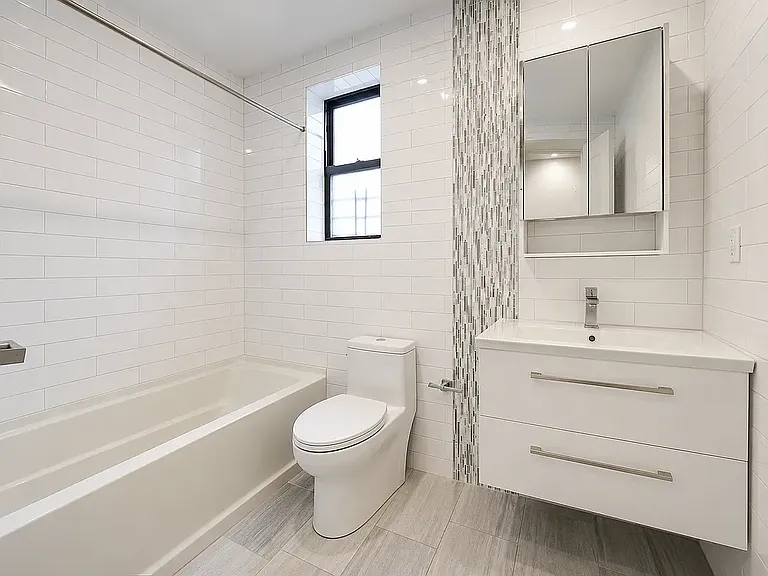 440 Audubon Ave #4G — Photo 5