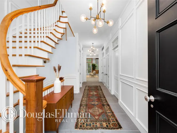 323 Pacific Street image 1 of 21