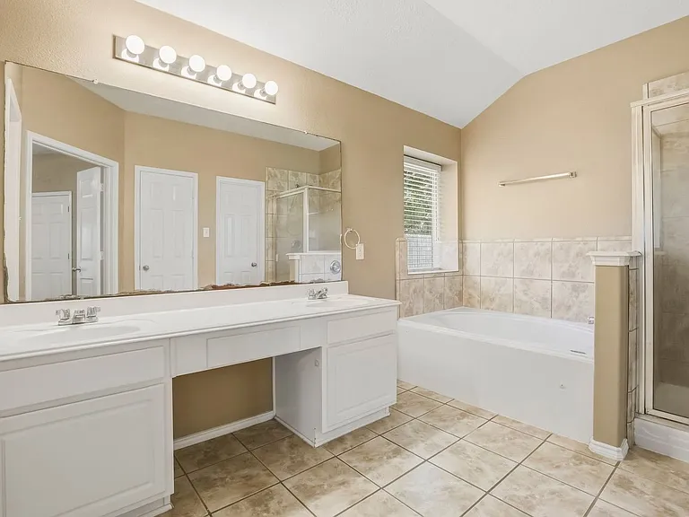 9618 Red Rugosa Dr — Photo 23