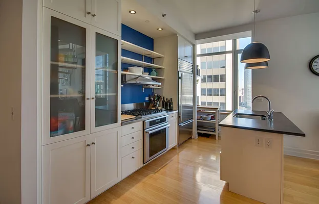 Rented by Brown Harris Stevens | media 37