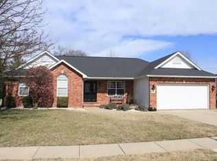 22 Somerset Pl, Collinsville, IL 62234