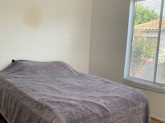 4th image of 310 Isthmus Way Unit 12