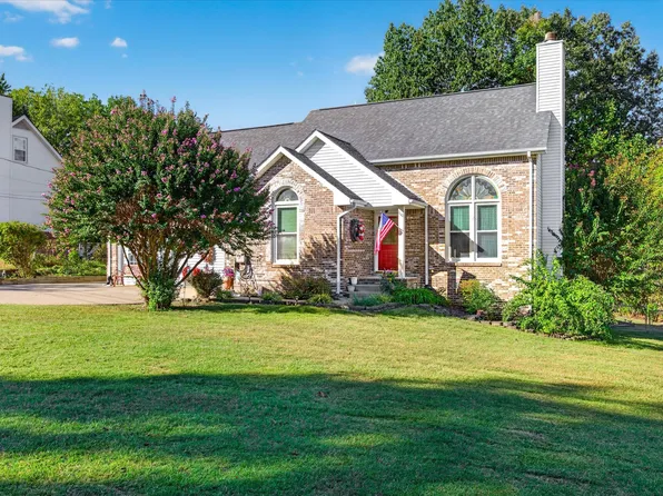 1110 Rosebrook Dr, Clarksville, TN 37042