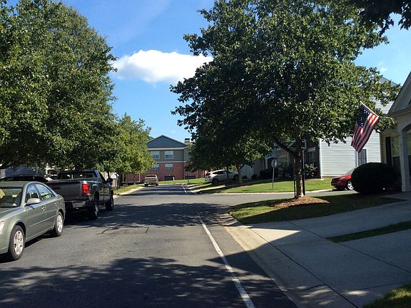 4th image of 6715 Beverly Springs Dr