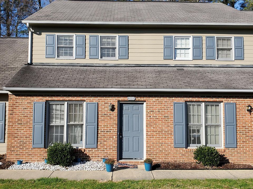 1st image of 2605 Hitchcock Dr