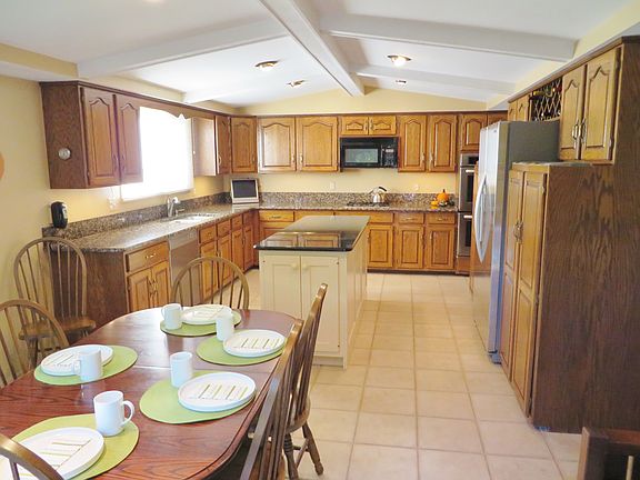 3rd image of 14811 Ivanhoe Dr