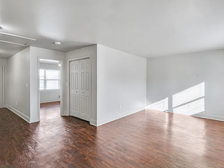 Azul Door Apartments — Photo 7