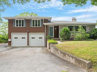 133 Reservoir Rd, Pascoag, RI 02859