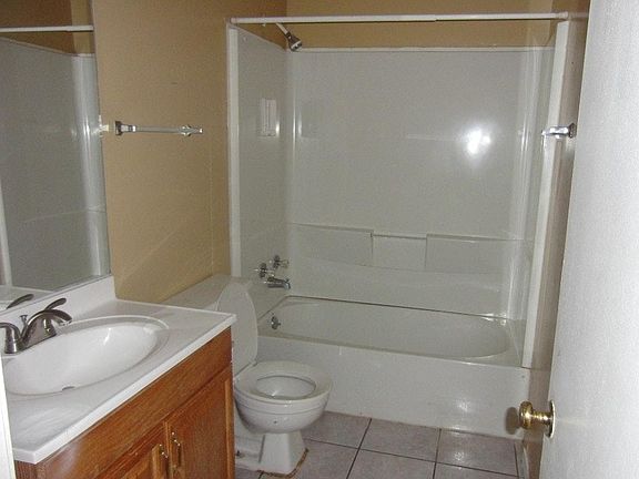 3rd image of 326 Willowood Dr