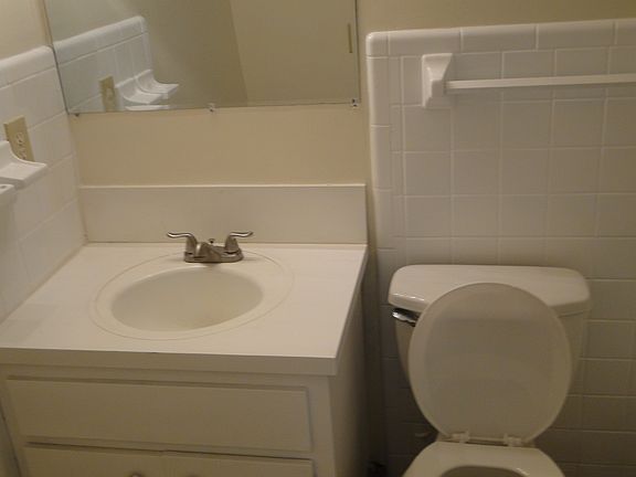 2nd image of 9240 SW 51st Pl