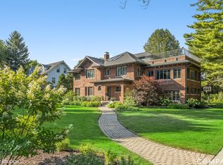 264 Sheridan Rd, Winnetka, IL 60093