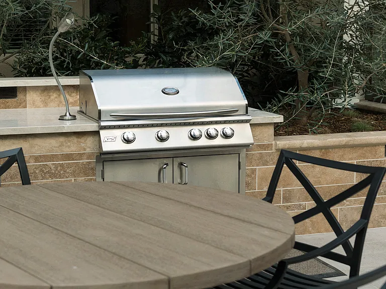 Grill stations