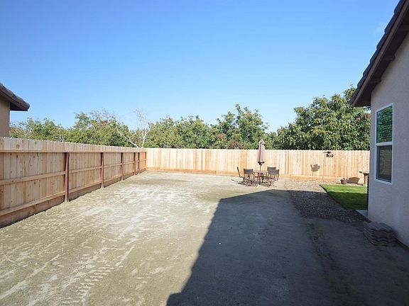 4th image of 1118 Copper Ct