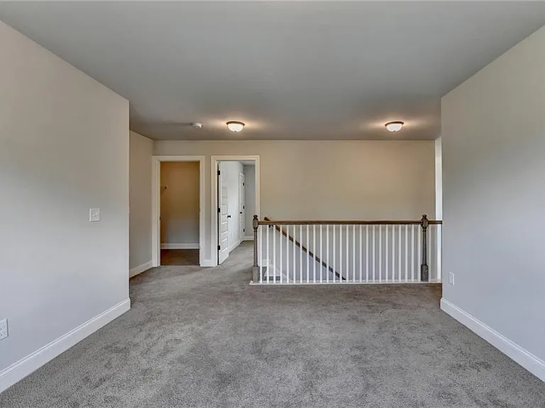 235 Bella Dr — Photo 60